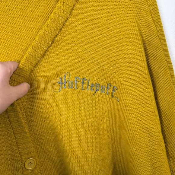 Wizarding World Harry Potter Hufflepuff Knit Cardigan Yellow/Black 5X - Picture 6 of 13